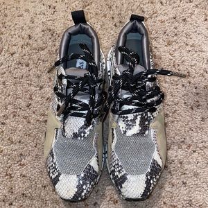 Steve Madden sneakers